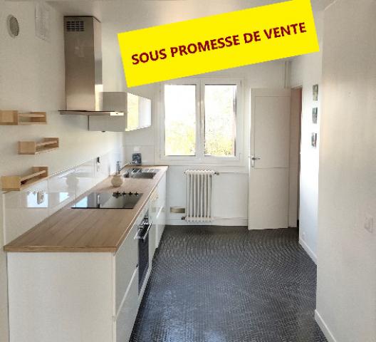 SOUS PROMESSE DE VENTE !!! APPARTEMENT AVEC BALCON - VAUHALLAN